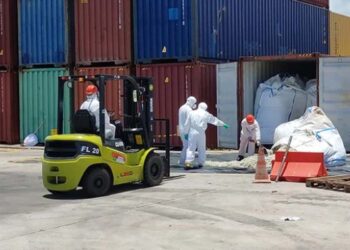 PF encontrou carregamento de lixo hospitalar no Porto de Suape, em Ipojuca