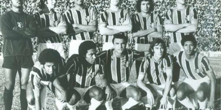 75: Um dos maiores time da história do Santa