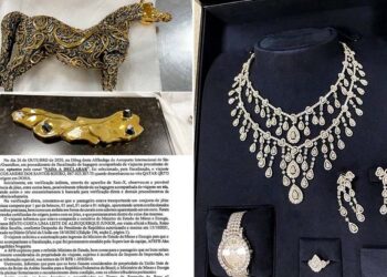 Joias que o governo do ex-presidente Jair Bolsonaro (PL) tentou trazer ilegalmente ao Brasil, para a ex-primeira-dama Michelle Bolsonaro