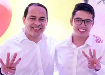 Sivaldo Albino (dir) e seu filho Cayo Albino (esq)