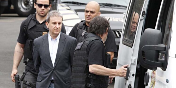 O doleiro foi preso por ordem do novo juiz da Lava Jato no Paraná.