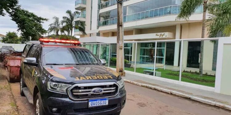 Operação investiga supostos crimes de corrupção e lavagem de dinheiro.