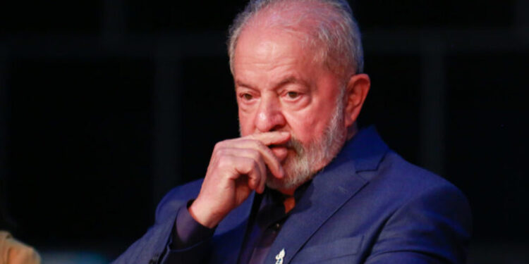 Presidente Lula não consegue votação necessária