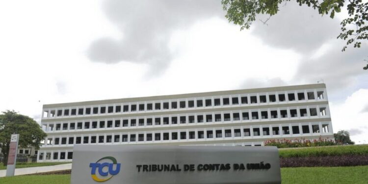 O TCU é o órgão de controle externo do governo federal