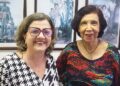 Teresa Leitão e a professora Márcia Ângela Aguiar.