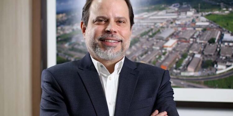 A governadora Raquel Lyra anunciou que o ex-deputado federal Bruno Rodrigues irá continuar liderando a Ceasa/PE em nome do PP.