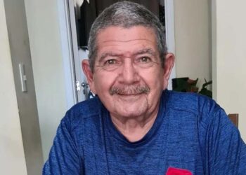 Artista estava internado em hospital de Natal. Velório e enterro são realizados nesta segunda (20).