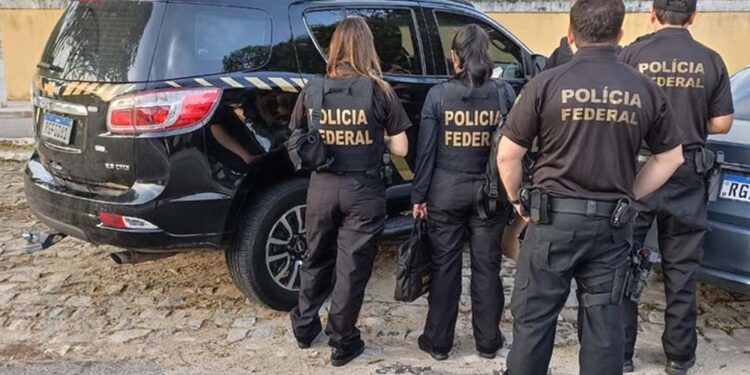 "Hoje a Polícia Federal está realizando prisões e buscas contra essa quadrilha", afirmou Flávio Dino