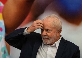 Parlamentares alegam que o presidente cometeu crime de responsabilidade