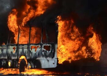 Ônibus são queimados em nova onda de ataques no RN