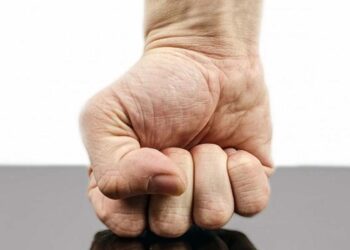 Mais um relato de agressão física no MetroRec