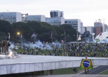 No dia dos ataques, manifestas invadiram e depredaram sedes dos Três Poderes
