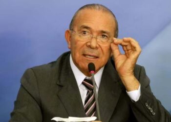 Eliseu Padilha estava internado no Hospital Moinhos de Vento, em Porto Alegre, para tratar câncer no estômago