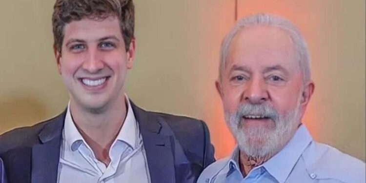 Lula também anunciará verbas para a requalificação de encostas em área de risco na cidade do Recife.