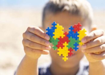 Projeto Dialoga Olinda debate políticas públicas para população com autismo.