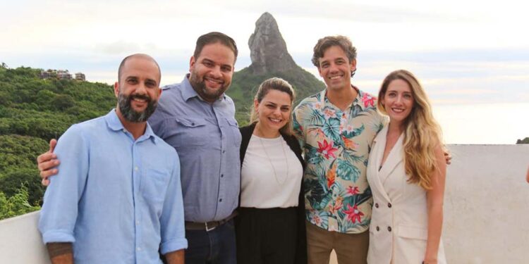 Daniel Leite; André Portela,  Thallyta Figuerôa, Daniel Coelho e Paula Limongi (Da esq. para dir.)