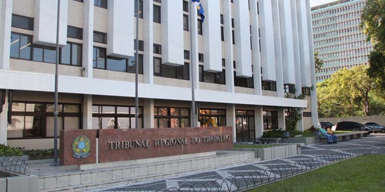 Sede do Tribunal Regional do Trabalho da 6ª Região