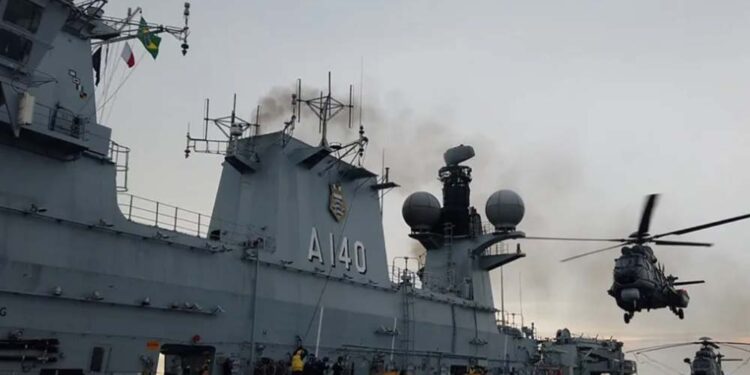 Embarcação levará médicos para região devastada por chuvas durante o carnaval