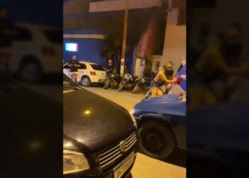 Câmera filma momento da agressão