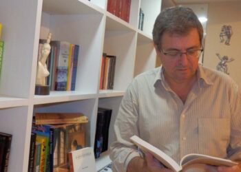 Jacques Alberto Ribemboim é um escritor, engenheiro, economista, professor e historiador brasileiro