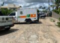 O suspeito chegou a fugir em um carro da própria corporação, mas abandonou o veículo e se entregou no quartel da Polícia Militar.