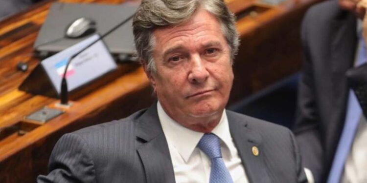 Vice-Procuradora-Geral da República alega provas irrefutáveis contra Collor em caso de propinas.