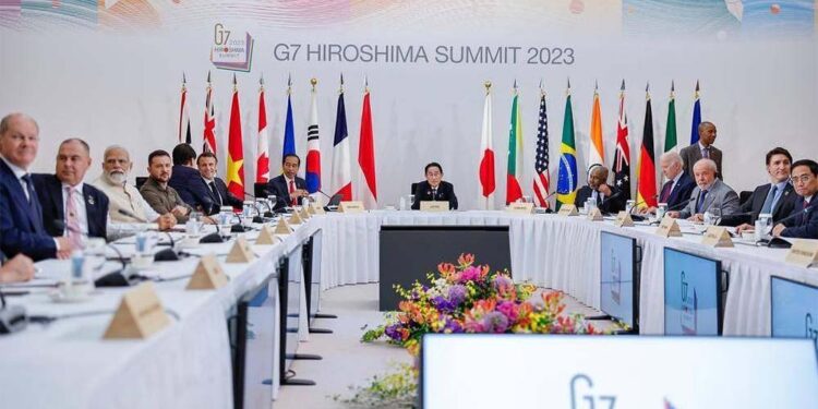Na cúpula do G7 em Hiroshima, Japão, líderes como Volodimir Zelenski (Ucrânia) e Luiz Inácio Lula da Silva (Brasil) discutiram a paz.