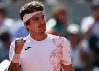 Brasileiro Thiago Wild derruba número dois do mundo e segue em Roland Garros