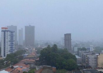 Chuva Forte na Zona Norte do Recife nas primeiras horas da manhã desta quarta-feira, 24 de maio