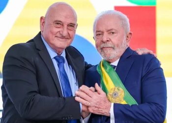 O ex-GSI Gonçalves Dias e o presidente Luiz Inácio Lula da Silva (PT)