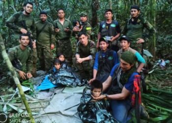 Crianças que sofreram acidente aéreo na Colômbia são encontradas com vida após 40 dias