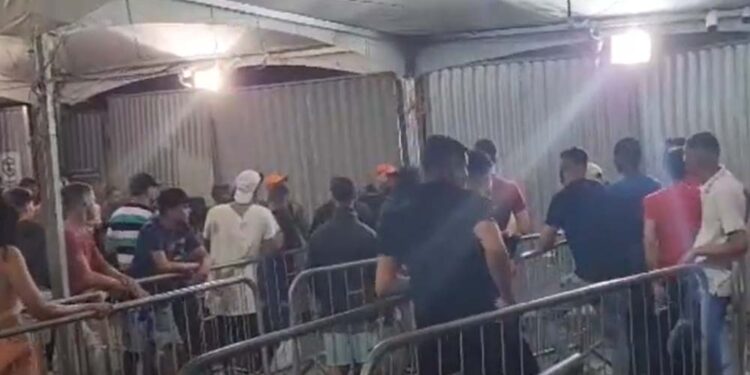 Pátio de eventos lota e revolta população em Caruaru