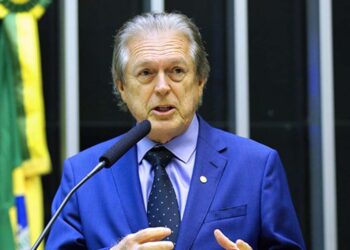 Luciano Bivar, presidente do União Brasil