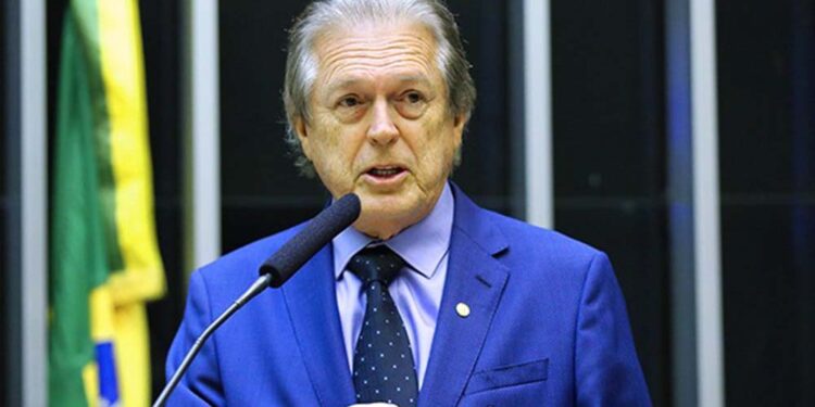 Luciano Bivar, presidente do União Brasil