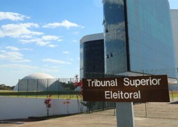 A ação alega que Bolsonaro afirmou a ocorrência de fraudes no sistema de votação digital.