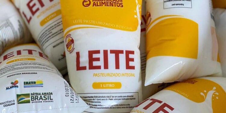 TCE/PE revela esquema de contratação irregular no Programa Leite de Todos.