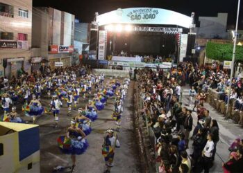 Após denúncias em Caruaru e Gravatá, mais um município pernambucano sob investigação por contratações 'misteriosas' no São João.