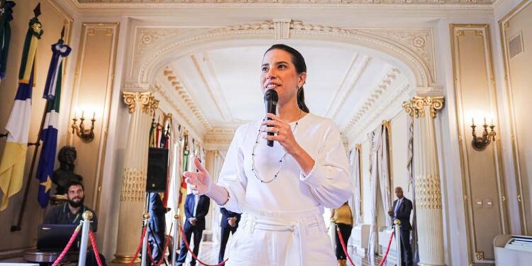 Raquel Lyra é primeira mulher a comandar o Governo de PE