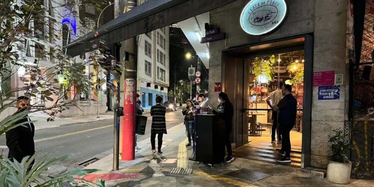 Casa do Porco Bar é atração obrigatória em São Paulo