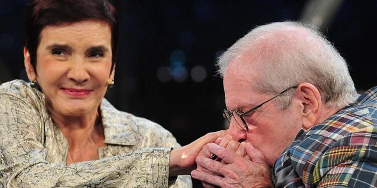 Lucia Hippolito estava internada em um hospital no Rio de Janeiro (RJ), para tratar um câncer de pulmão