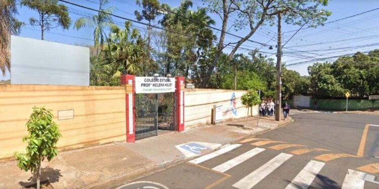 Escola no Paraná sofre ataque a tiros e aluna morre