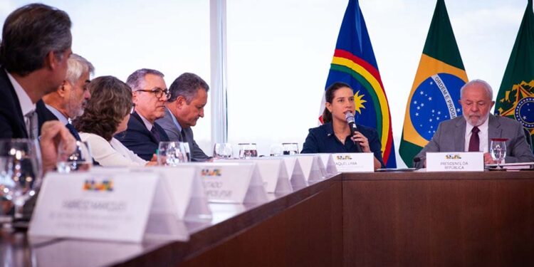 Raquel Lyra foi recebida por Lula no Palácio do Planalto