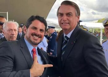 Marcos do Val e Jair Bolsonaro.