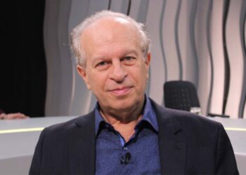 Renato Janine Ribeiro, ex-ministro da Educação, desmente Bolsonaro sobre urnas eletrônicas.