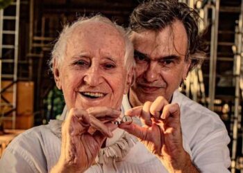 Um mês depois de casar, Zé Celso se vai aos 86