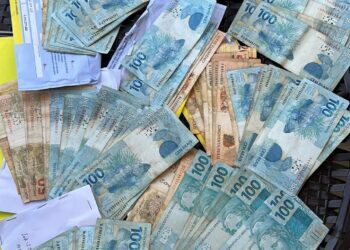 PF aprendeu R$ 100 mil em espécie durante operação