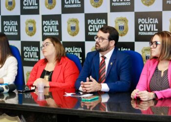 Delegada Andreza Gregório, Delegada Fabiana Leandro, Delegado Mauro Cabral e Delegada Morgana Alves são autoridades em suas respectivas áreas.