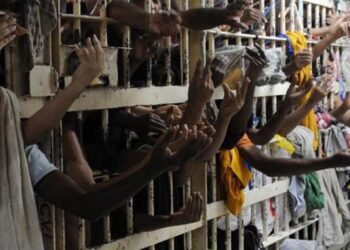 Os casos de furto por necessidade geram prisões e condenações, mesmo em um contexto de aumento da fome no país.