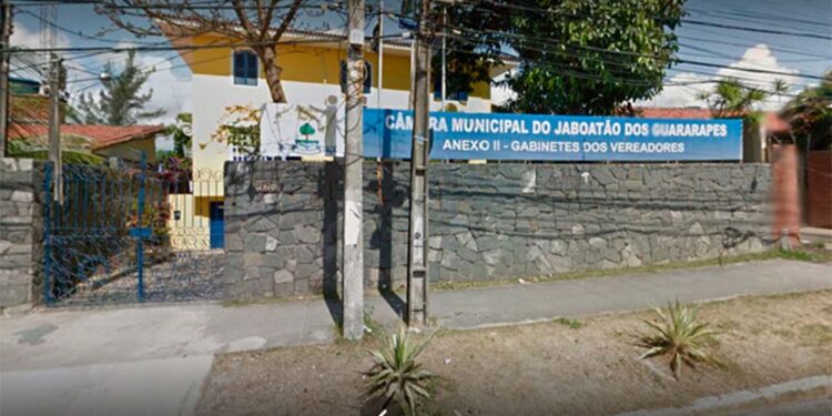 Câmara de Vereadores de Jaboatão aprovou aumento de servidores da ativa e aposentados.