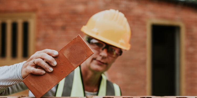 Obras em escolas devem ser retomadas pelos municípios